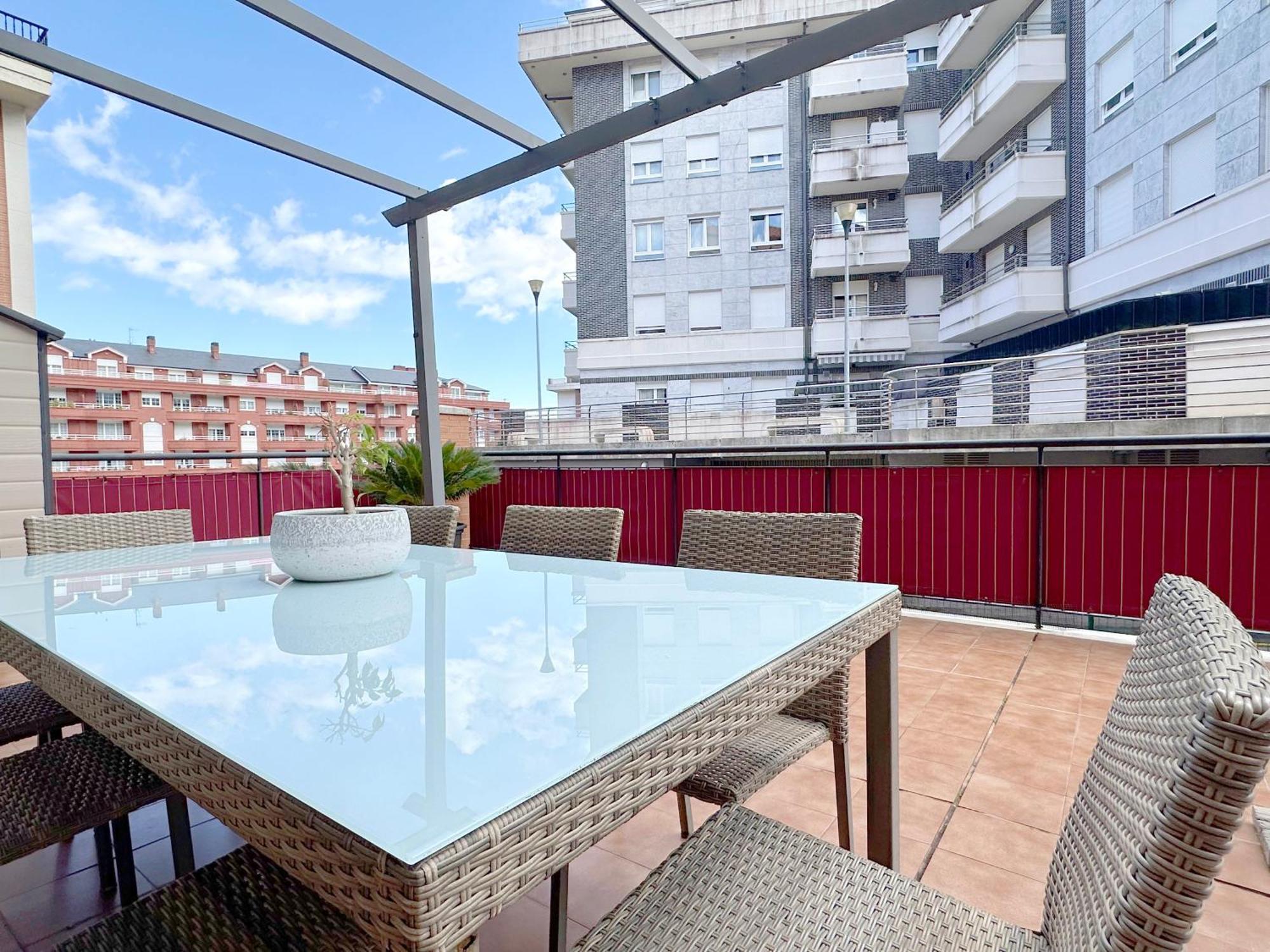 Apartamento Con Gran Terraza En El Centro Apartamento Castro Urdiales Exterior foto